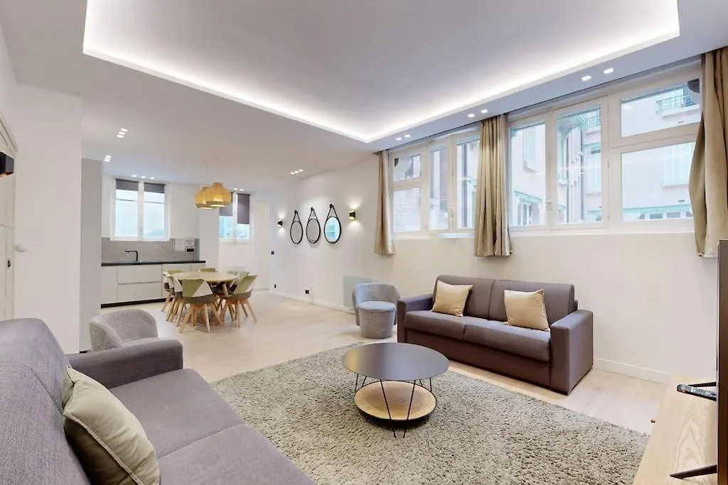 Sublime Paris Apartment 3Br-10P France